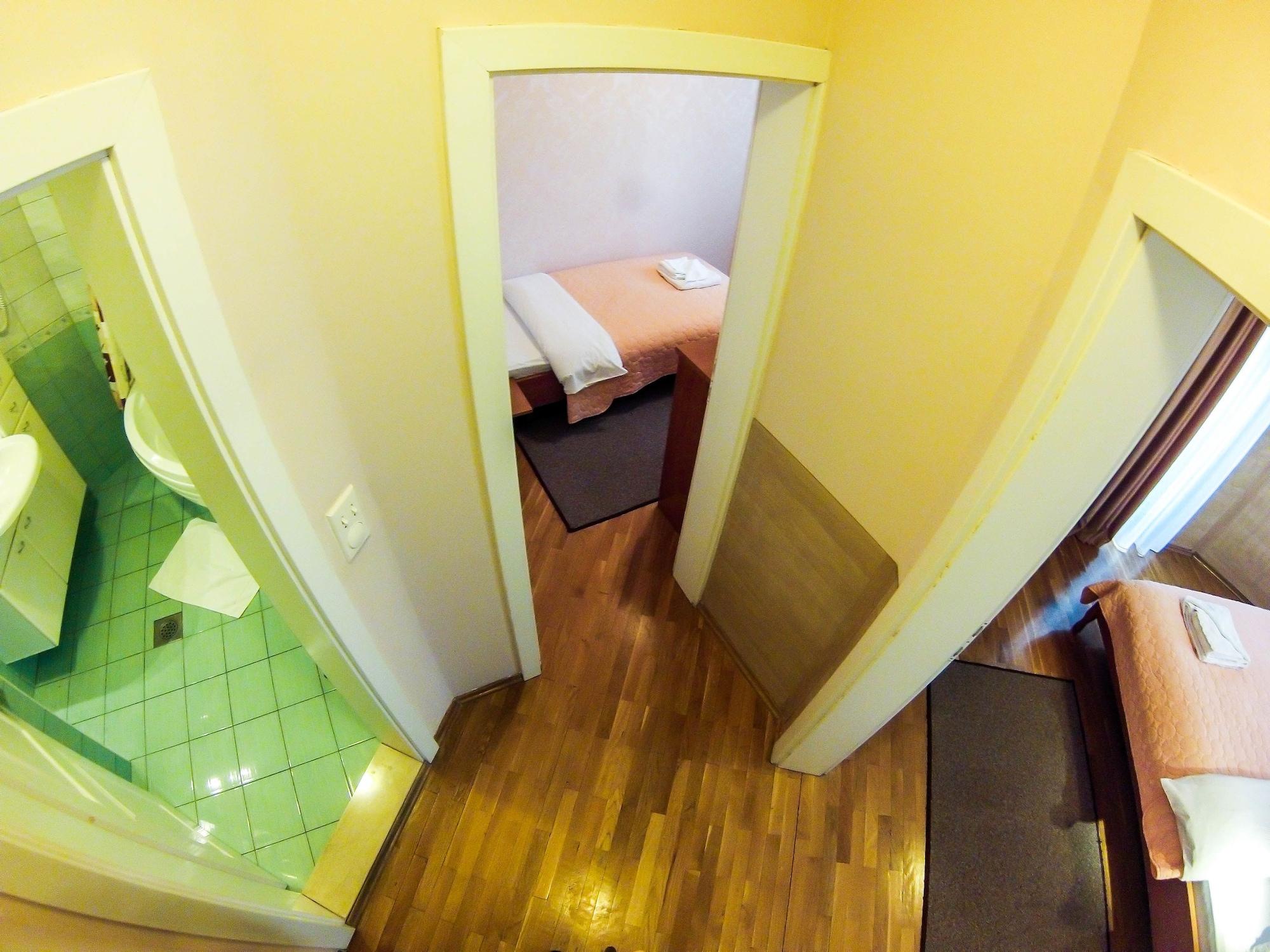 Hotel Orange Inn Szkopje Kültér fotó