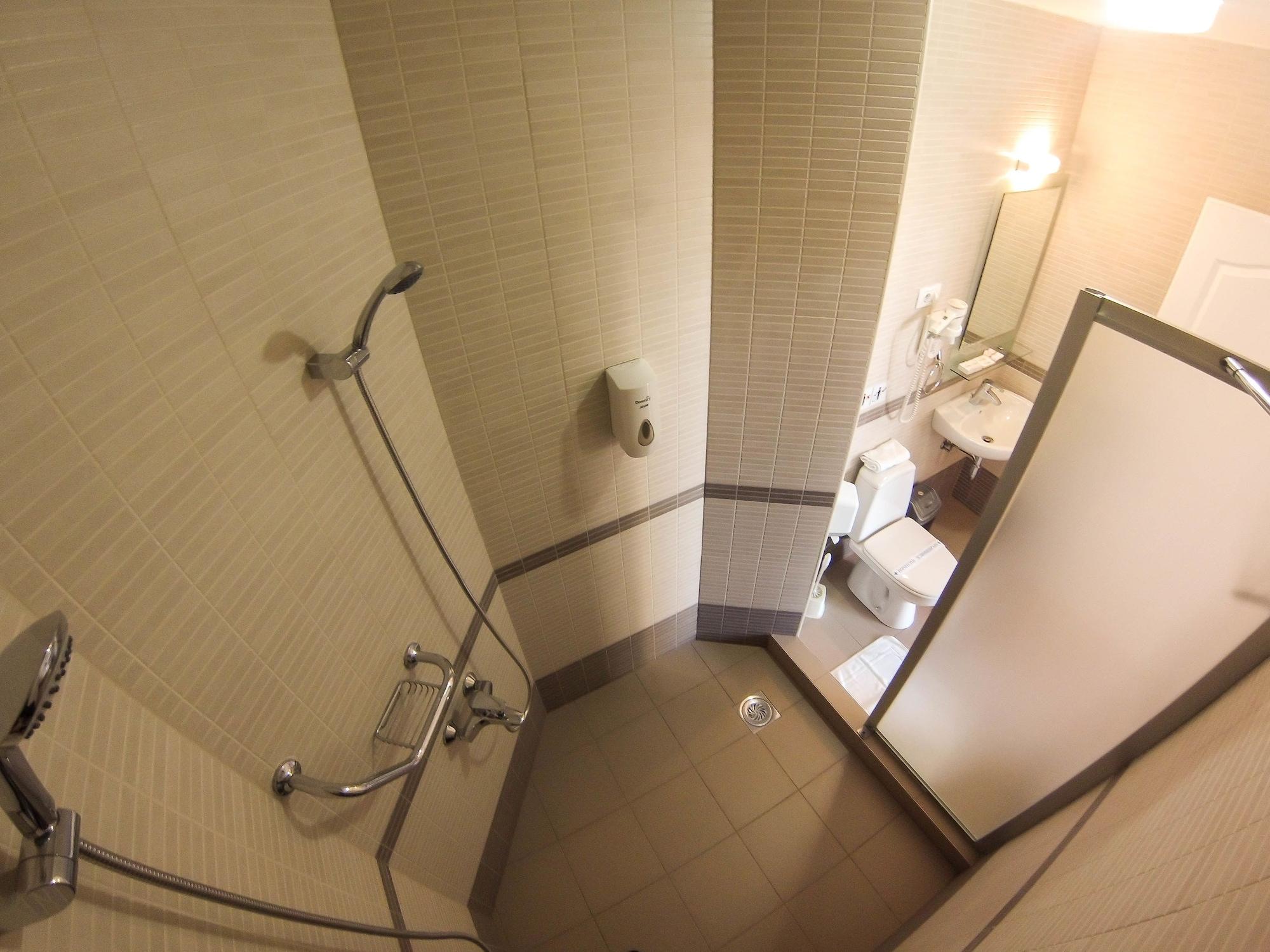 Hotel Orange Inn Szkopje Kültér fotó