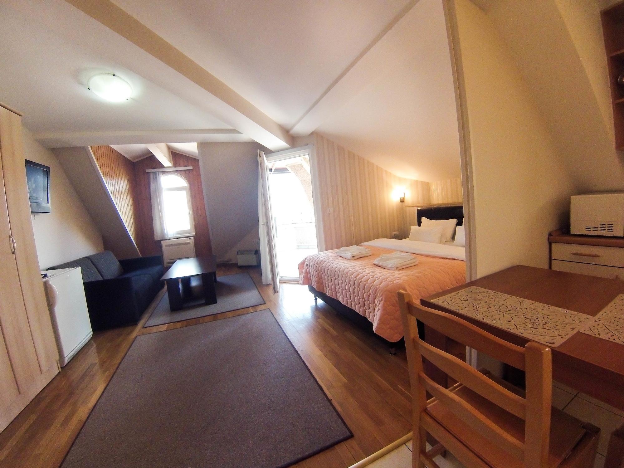 Hotel Orange Inn Szkopje Kültér fotó