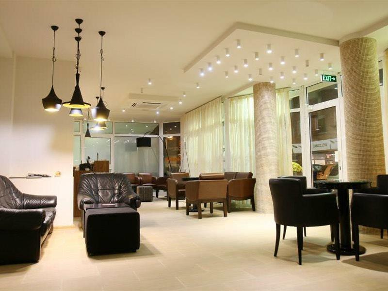 Hotel Orange Inn Szkopje Kültér fotó